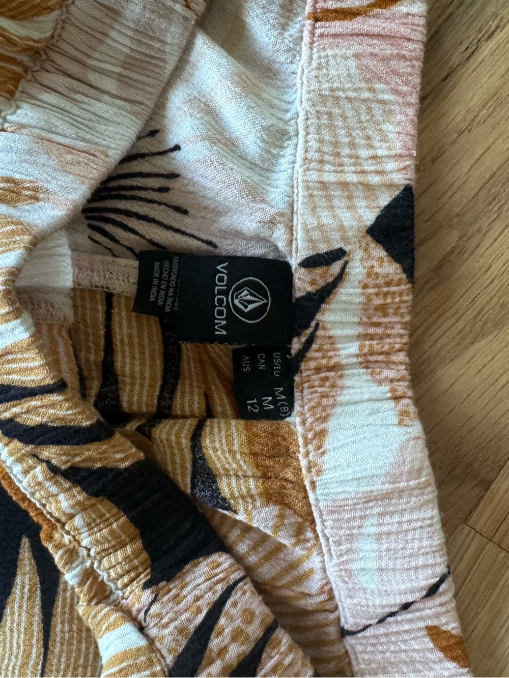 Volcom beach pants - Picture 3 of 4